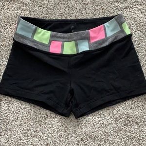 LULULEMON Athletica - ivivva- rhythmic shorts reversible